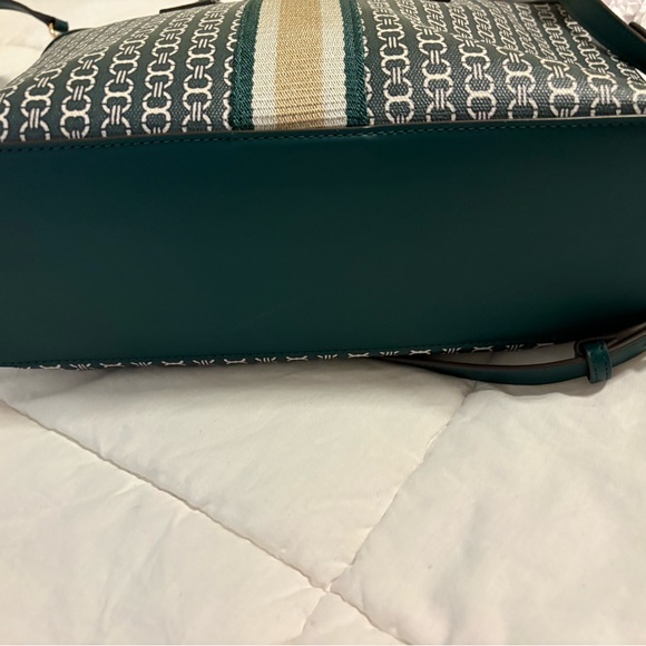 Tory Burch Green Gemini Link Coated Canvas and Leather Zip Tote - Picture 2 of 5